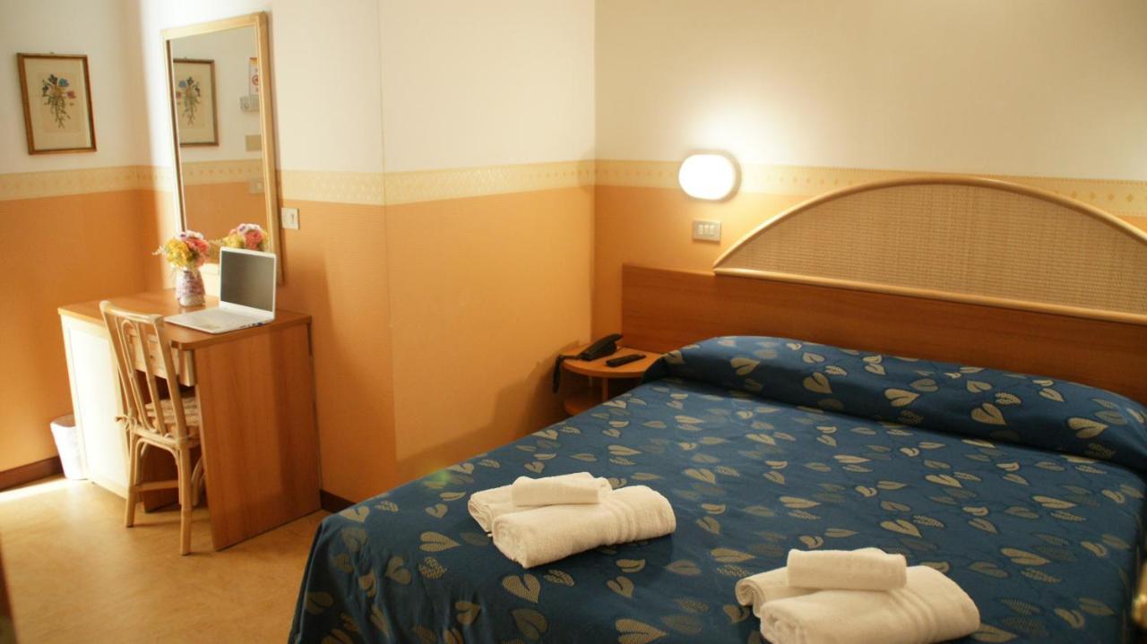 Hotel Verudella 里米尼 外观 照片