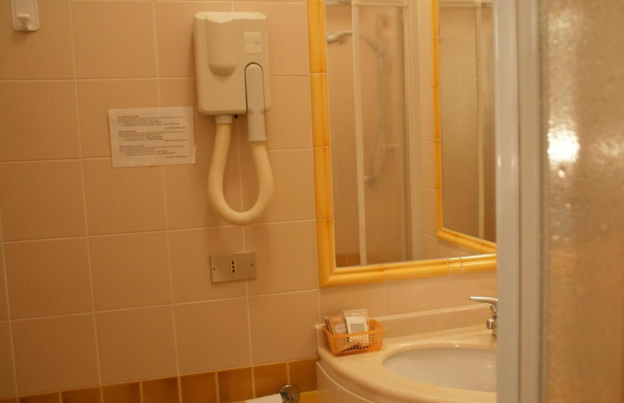 Hotel Verudella 里米尼 外观 照片